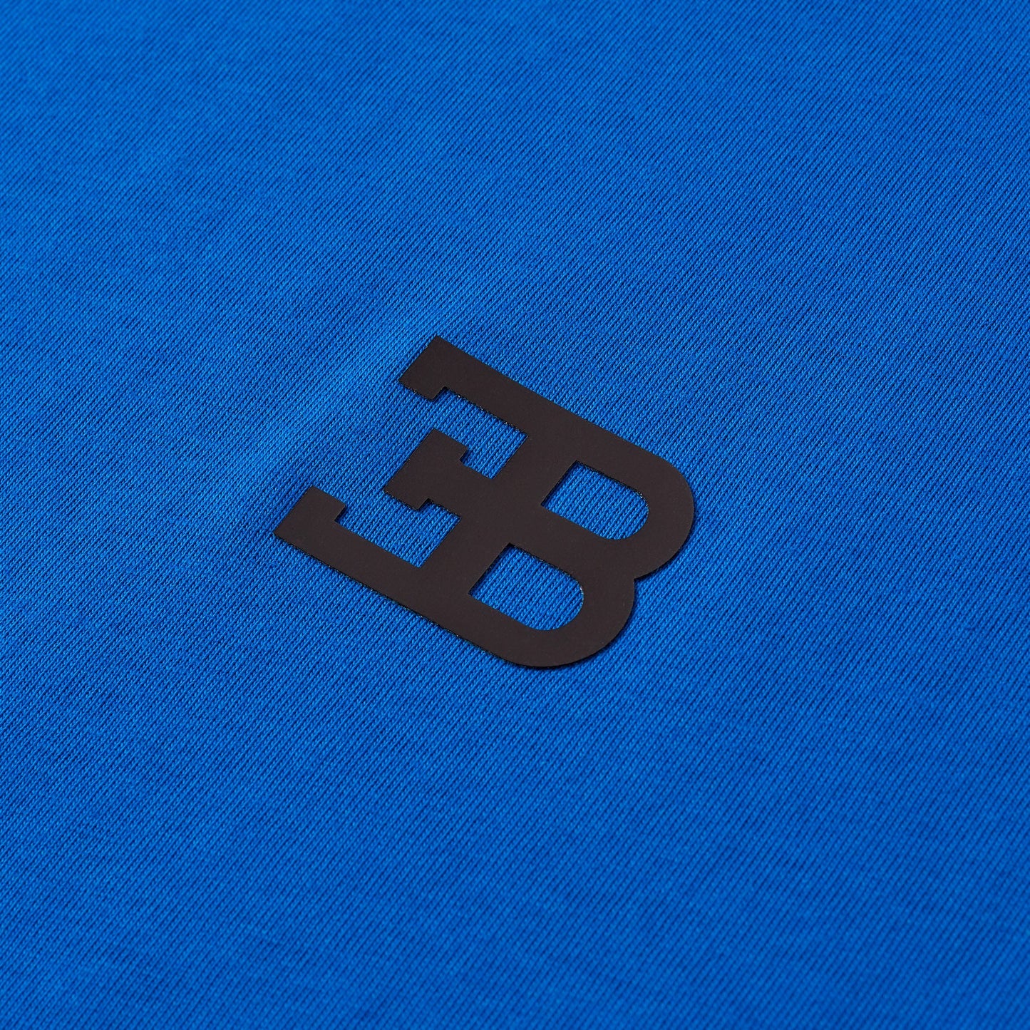 ESSENTIAL LOGO T-SHIRT